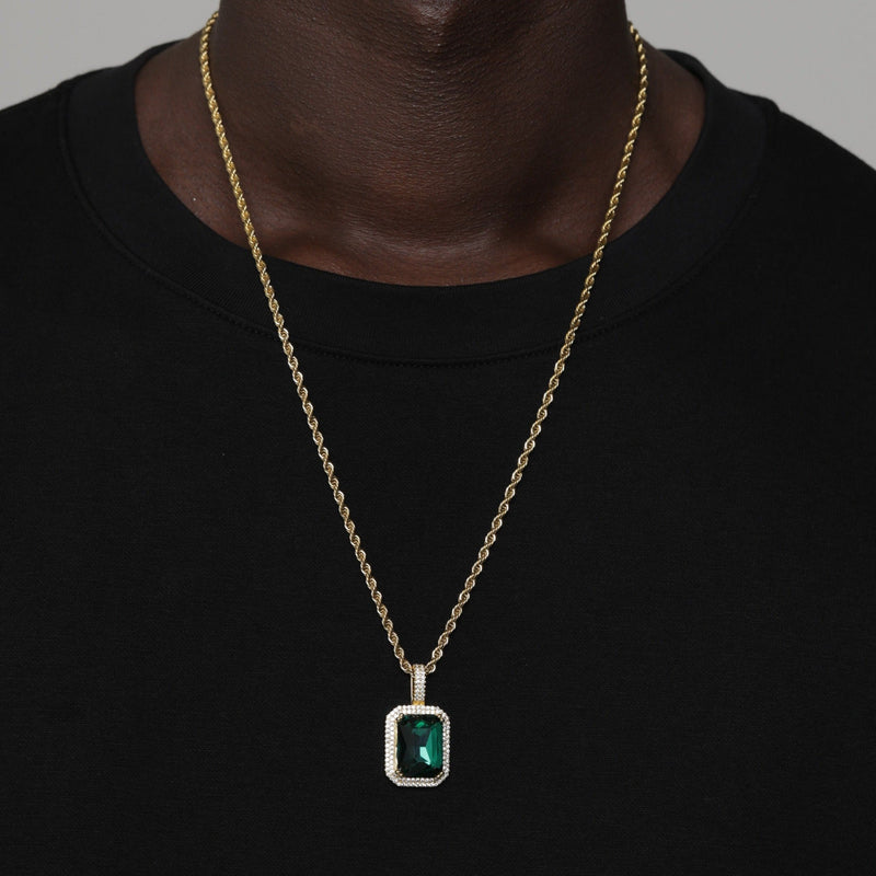 EMERALD AND GOLD GEM PENDANT