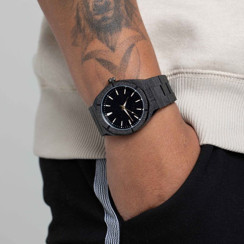 BLACKOUT STARDUST [BLACK]